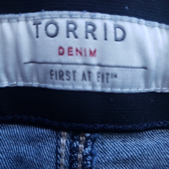 Torrid Premium Stretch Skinny Casual ladies Jeans Size 20T - Picture 9 of 16